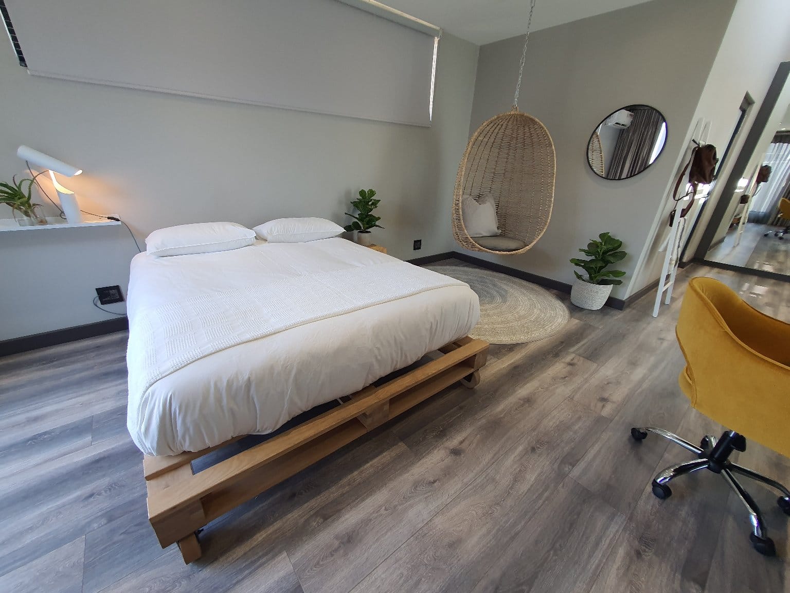 Sew Good Bedroom 17